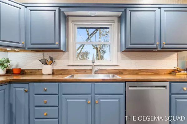 Holland, MI 49423,1101 Lynden Road