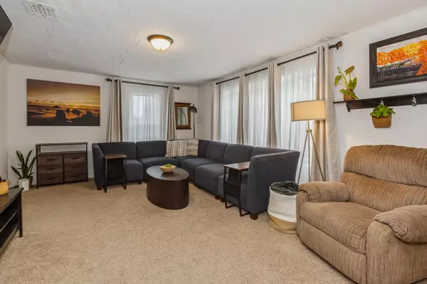 St. Joseph, MI 49085,430 E John Beers Road