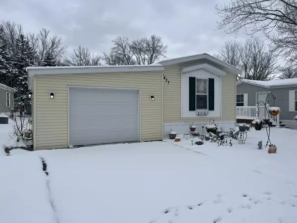 6437 Prince Avenue, Kalamazoo, MI 49009
