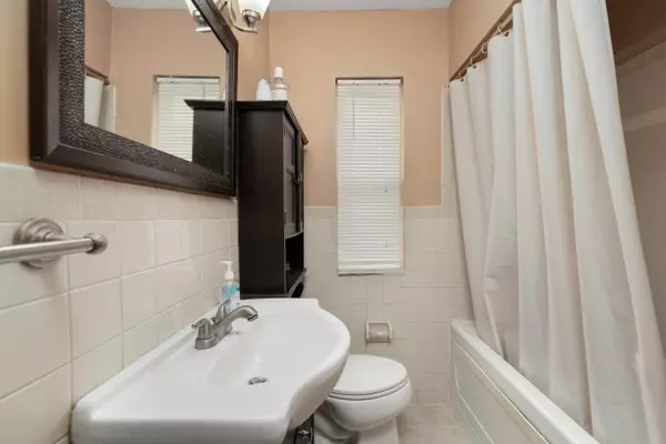 Detroit, MI 48238,14914 Pinehurst Street