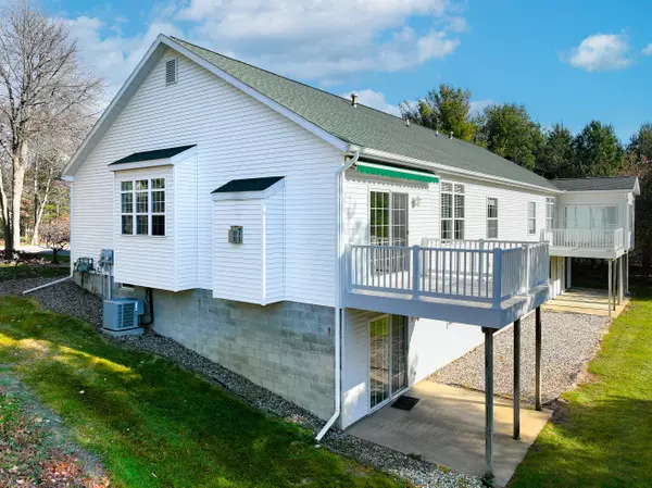 Fruitport, MI 49415,5602 Stillwater Trail