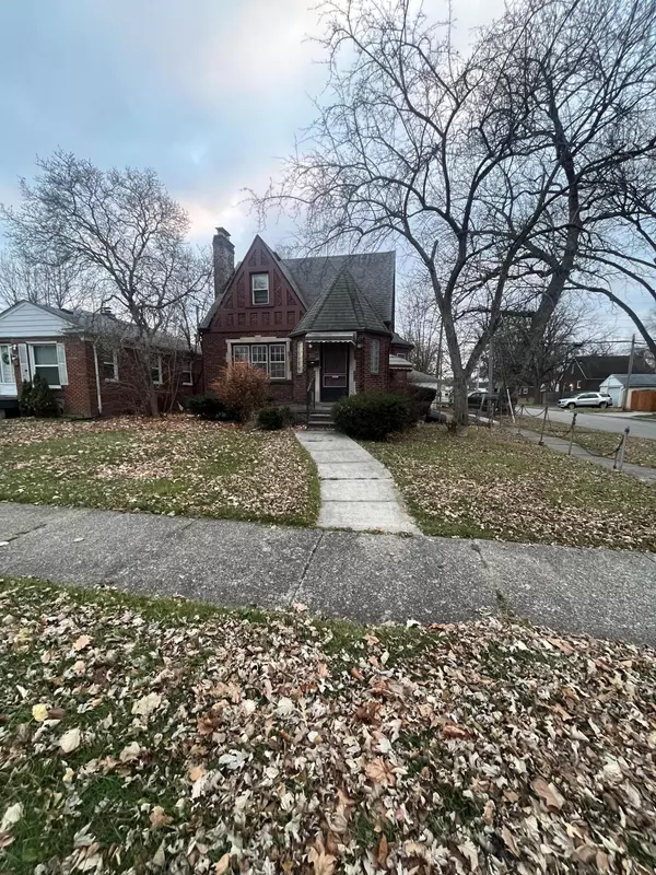 20604 Washtenaw Street, Harper Woods, MI 48225