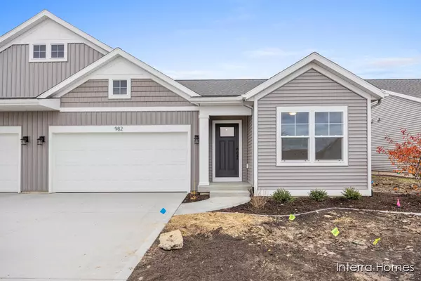 Comstock Park, MI 49321,982 Scioto NW Drive #3