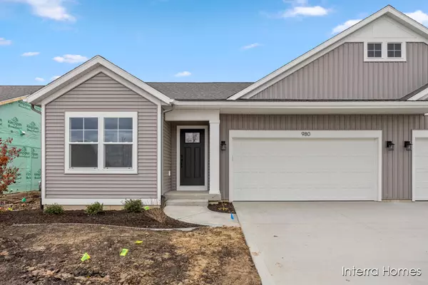 Comstock Park, MI 49321,980 Scioto NW Drive #4