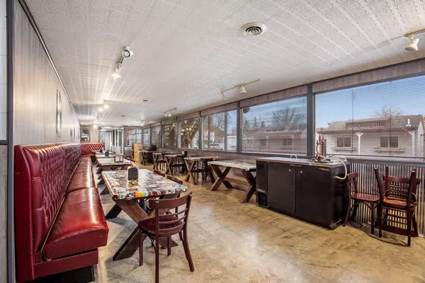 South Haven, MI 49090,555 Phoenix Street