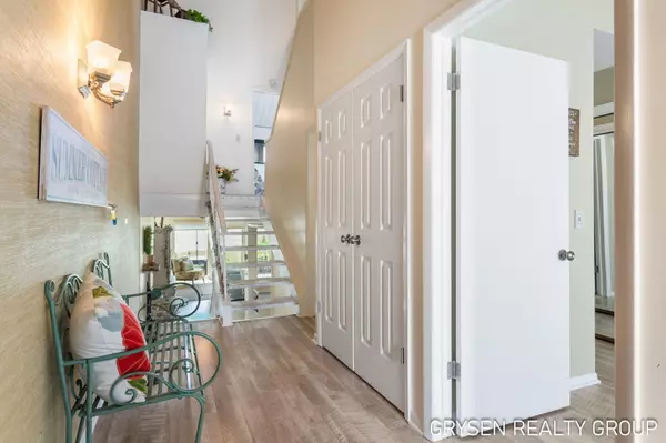 Spring Lake, MI 49456,566 Wind Drift Lane #23