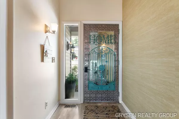 Spring Lake, MI 49456,566 Wind Drift Lane #23