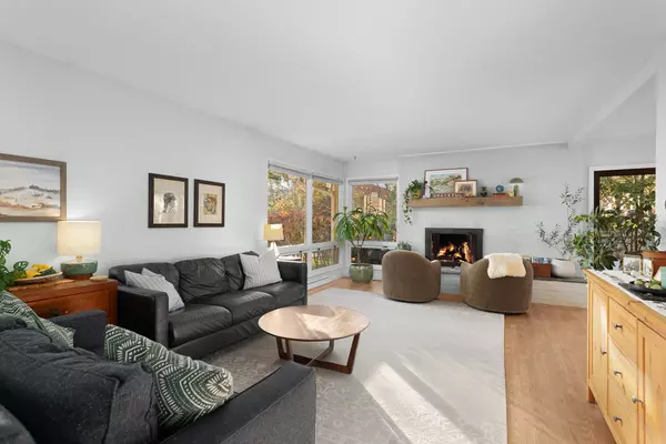 East Grand Rapids, MI 49506,1353 Pinecrest SE Avenue