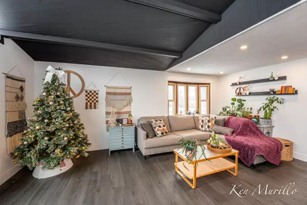 Grandville, MI 49418,3631 Crystal SW Street