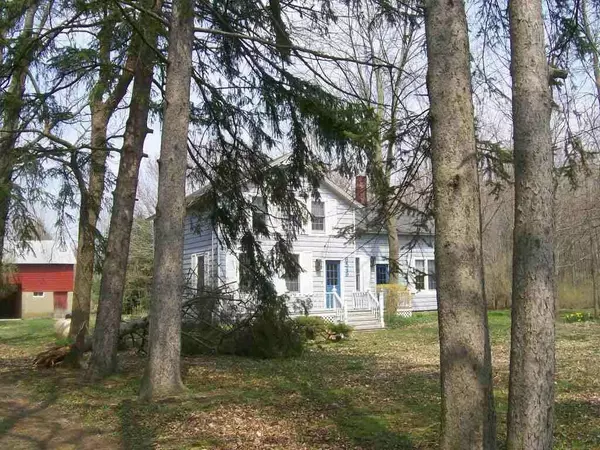 6549 Old Allegan Road, Saugatuck, MI 49453