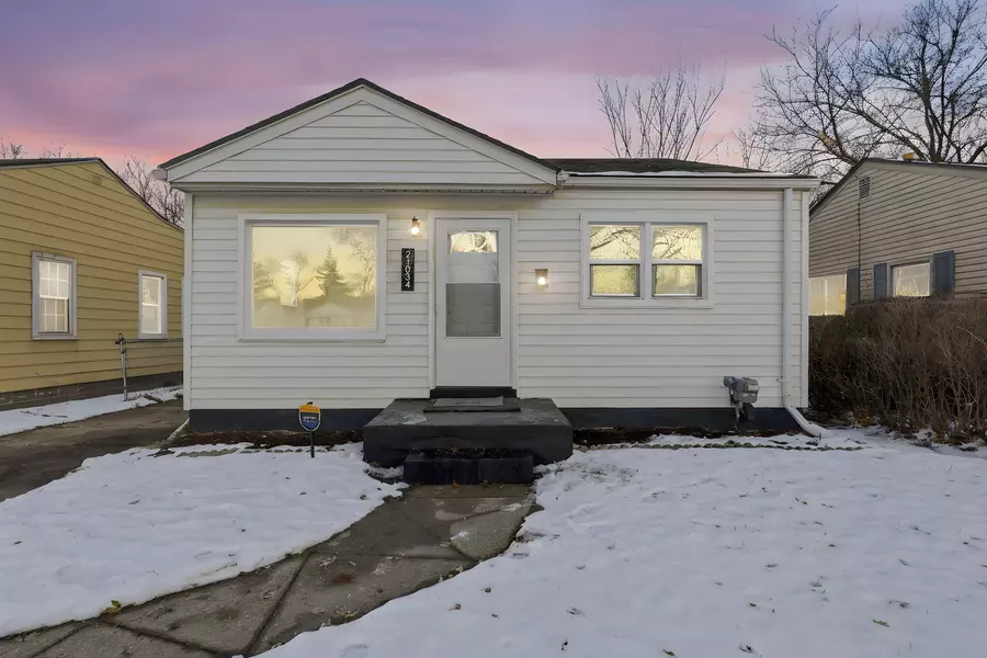 21034 Atlantic Avenue, Warren, MI 48091