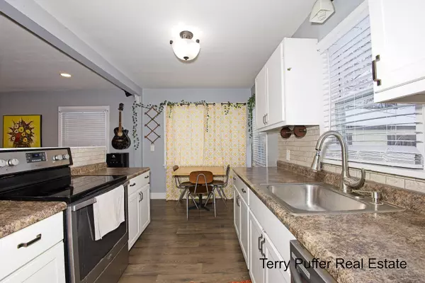 Muskegon, MI 49445,2206 Oak Avenue