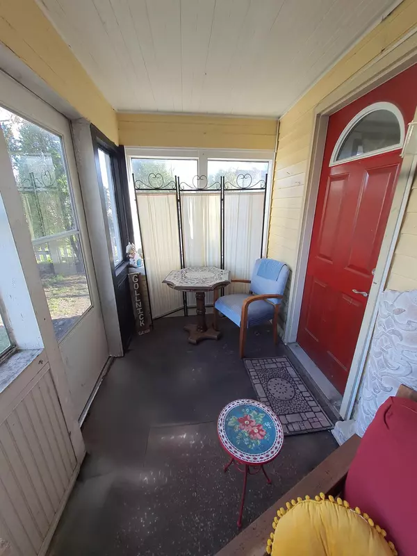 Niles, MI 49120,324 S 15th Street