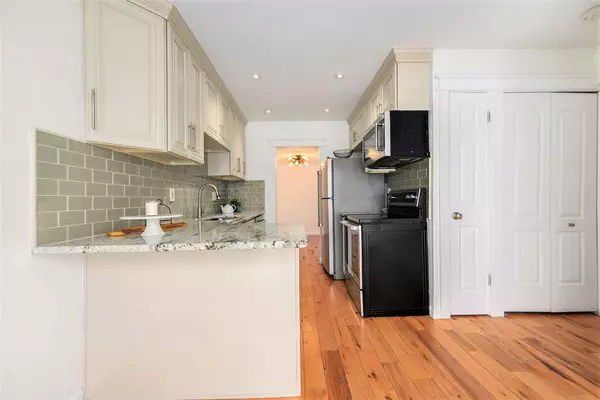 Northville, MI 48167,42198 Roscommon Street