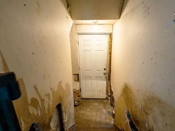 Detroit, MI 48213,5062 Parker Street