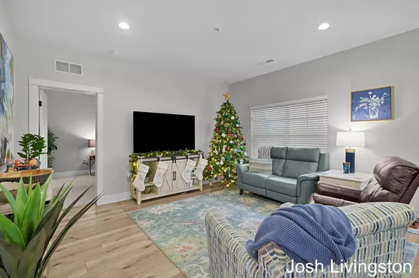 Rockford, MI 49341,144 Tamarack NE Lane #1B