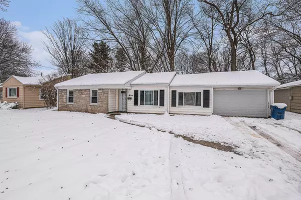 3415 Huron Avenue, Kalamazoo, MI 49006