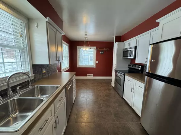 Holland, MI 49424,351 James Street