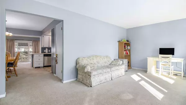 Grand Rapids, MI 49508,5567 Greenboro SE Drive