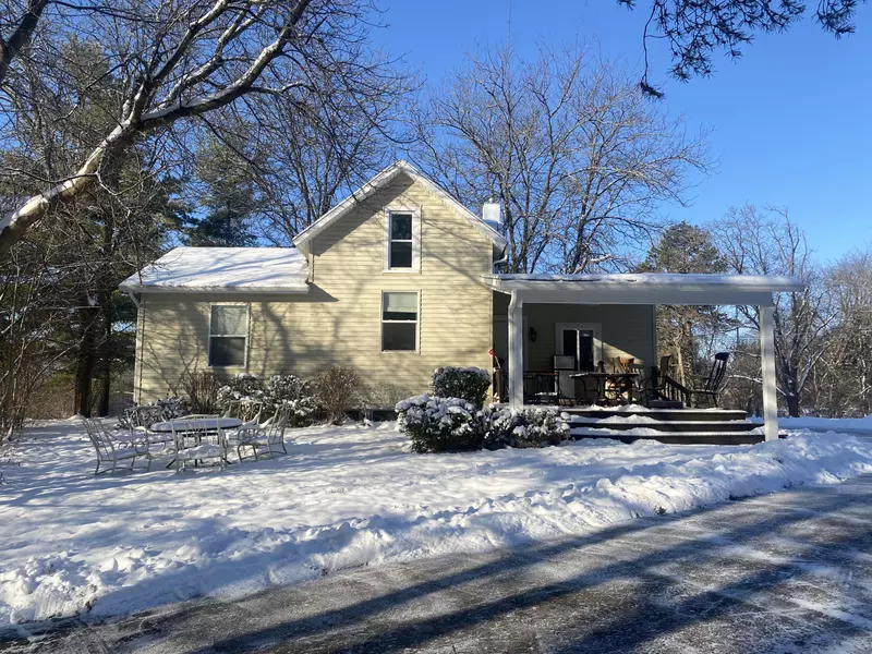 5015 N Territorial E Road, Ann Arbor, MI 48105