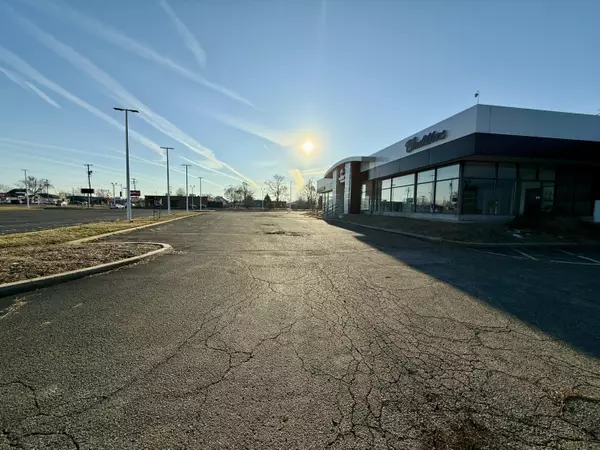 Battle Creek, MI 49015,995 W Columbia Avenue