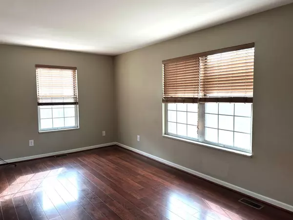 Ann Arbor, MI 48105,3456 Burbank Drive