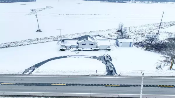 11495 W Carleton Road, Clayton, MI 49235