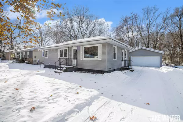 3235 Gladiola SW Avenue, Wyoming, MI 49519