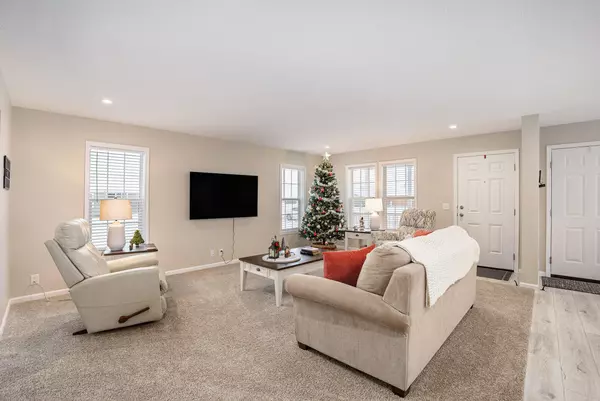 Holland, MI 49423,5219 Hollow Lane