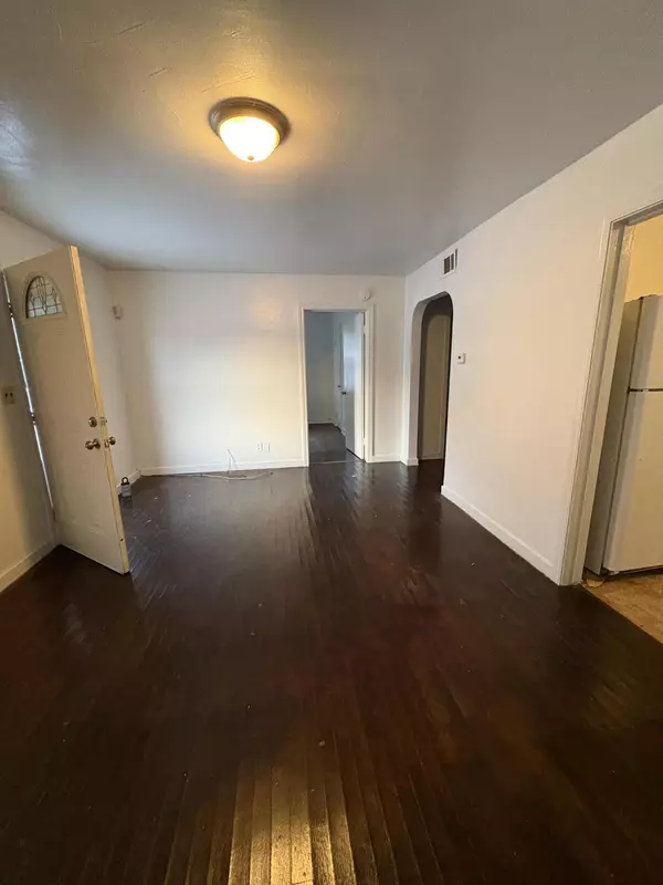 Benton Harbor, MI 49022,1385 Superior Street