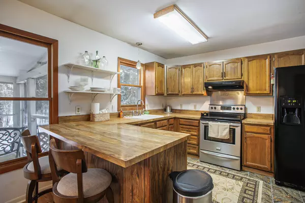 Ceresco, MI 49033,8295 D S Drive