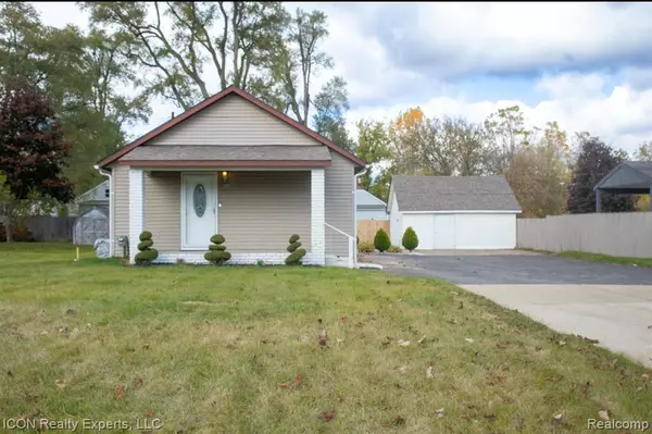 743 Hollister Street, Pontiac, MI 48340