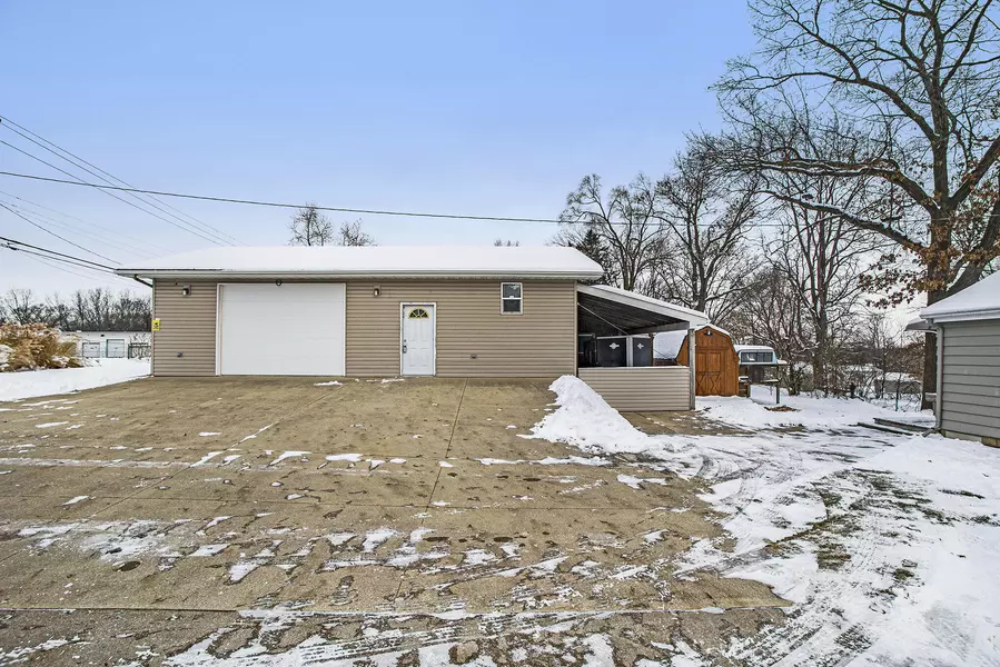 448 Richfield Avenue, Springfield, MI 49037