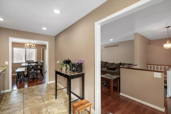 West Bloomfield, MI 48323,4644 Laurel Club Circle