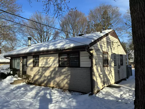 Kalamazoo, MI 49006,909 Westfall Avenue