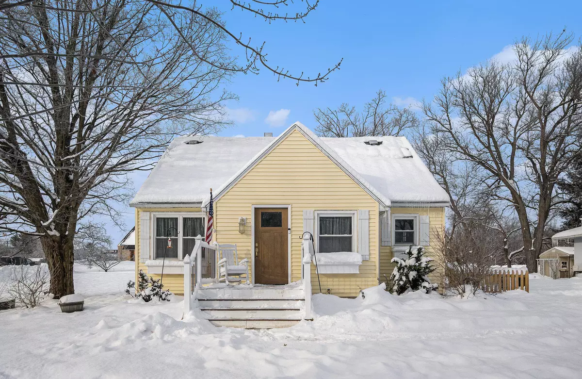 Paw Paw, MI 49079,109 N Harris Street