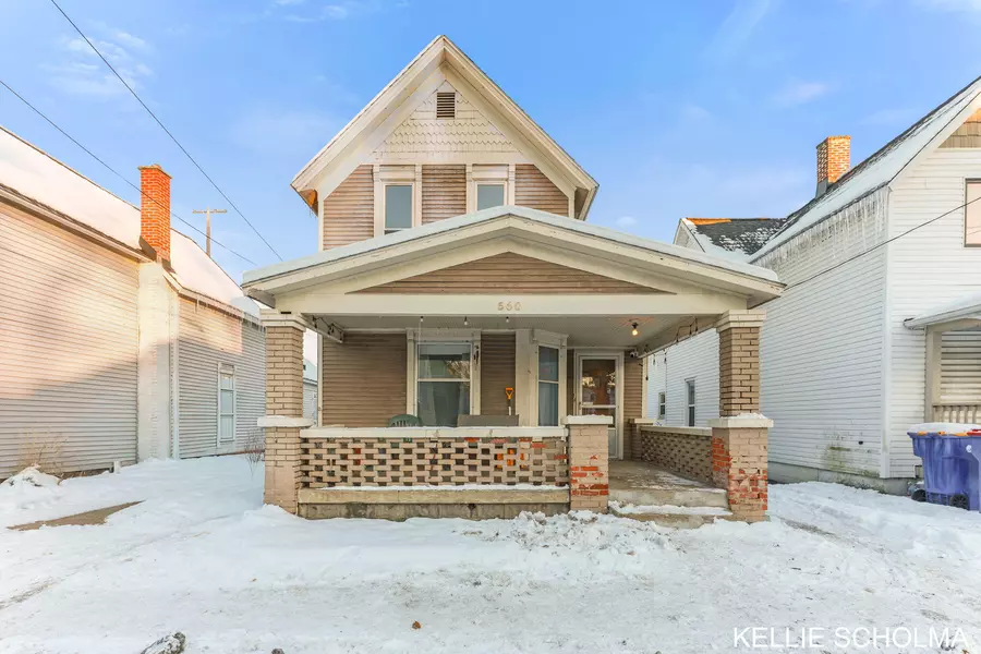 560 Lane NW Avenue, Grand Rapids, MI 49504