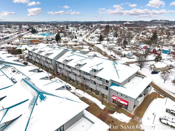 Grand Haven, MI 49417,529 Miller Drive #305