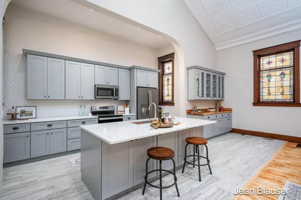 Stanwood, MI 49346,10 1st Street