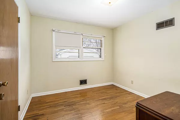 Kalamazoo, MI 49001,210 Oakhurst Avenue