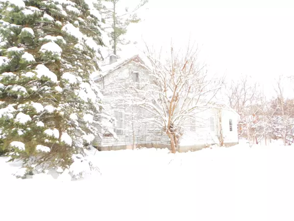 111 E Saint Marys Street, Decatur, MI 49045