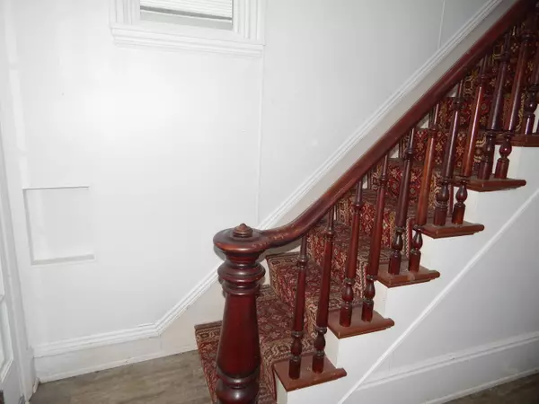 Sparta, MI 49345,84 W Division Street