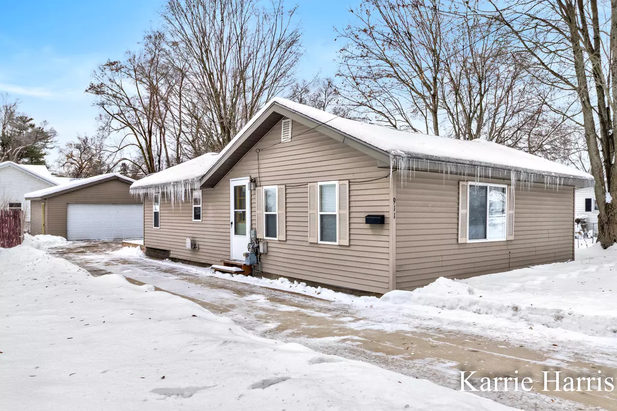 Greenville, MI 48838,911 E Pearl Street