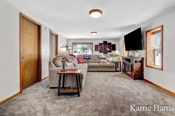 Greenville, MI 48838,911 E Pearl Street