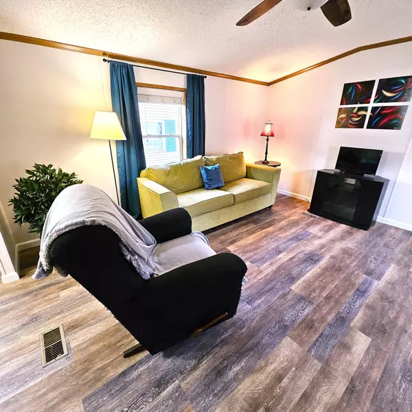 Kalamazoo, MI 49009,5532 Iris Lane #311