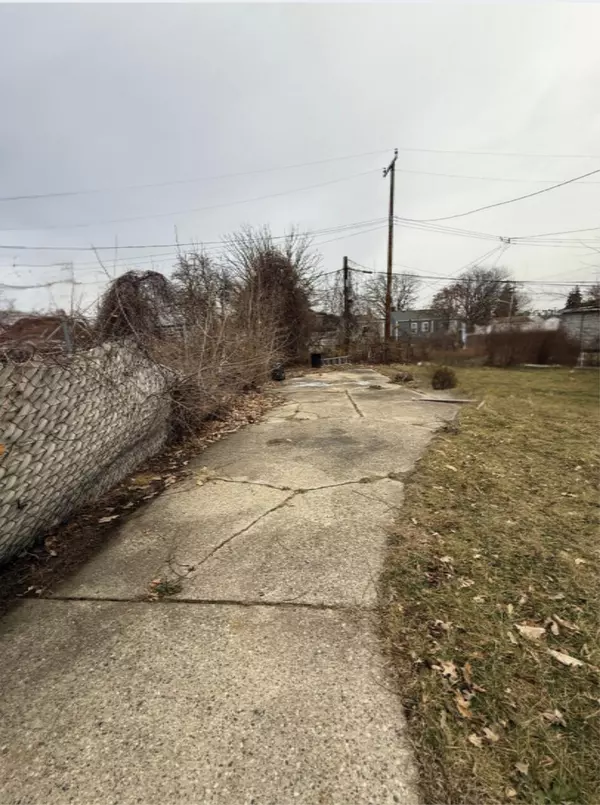 Detroit, MI 48234,19612 Dwyer Street