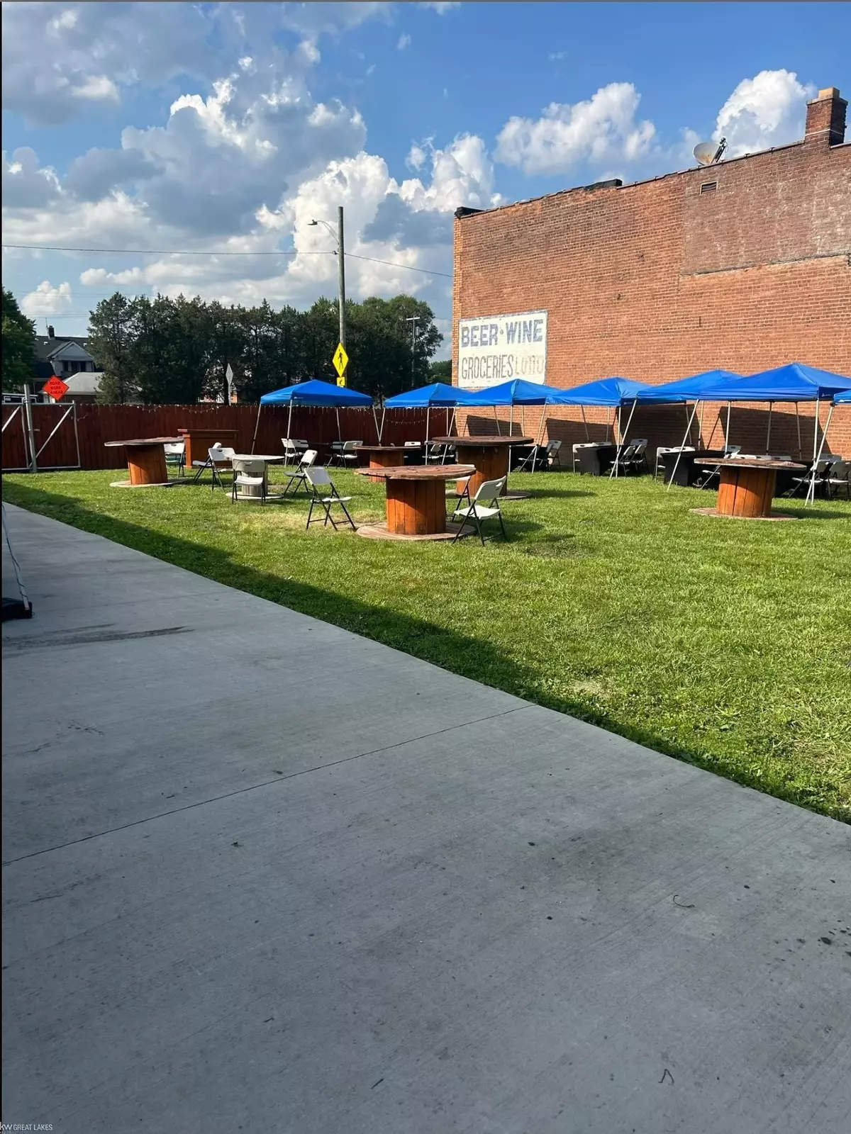 Detroit, MI 48224,15132 - 15126 Harper Avenue