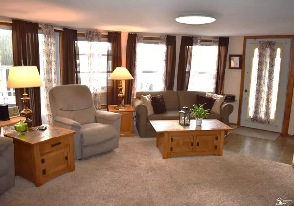 Lake, MI 48632,161 W North Street