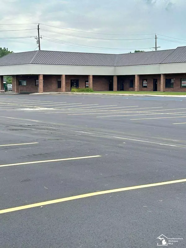 986 S Telegraph Road, Monroe, MI 48161