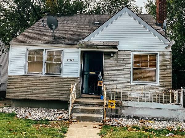 19569 Dresden, Detroit, MI 48205